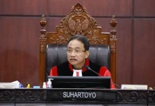 Tak Cukup Bukti! MK Nyatakan Gugatan Isran Noor Tidak Dapat Diterima Isran Noor